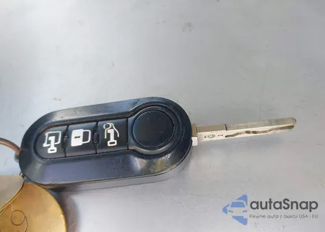 2014 Ram Promaster 2500 High Roof z USA, uszkodzony, nr VIN 3C6TRVDG5EE114993